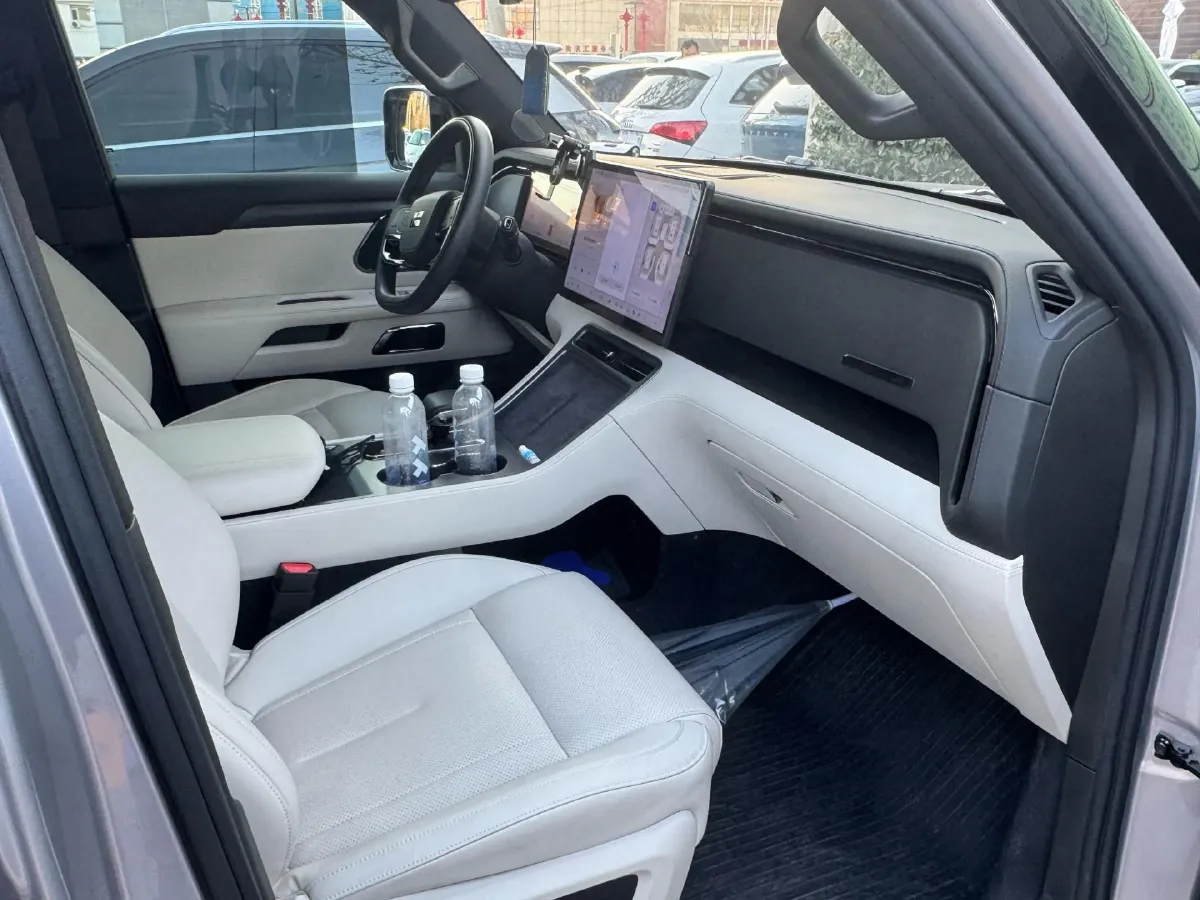 2024 ROX 01 1.5T 152HP L4 REEV 58.4KWH,autocango,china used car exporter,china ev exporter,chinese used car exporter,chinese used ev exporter