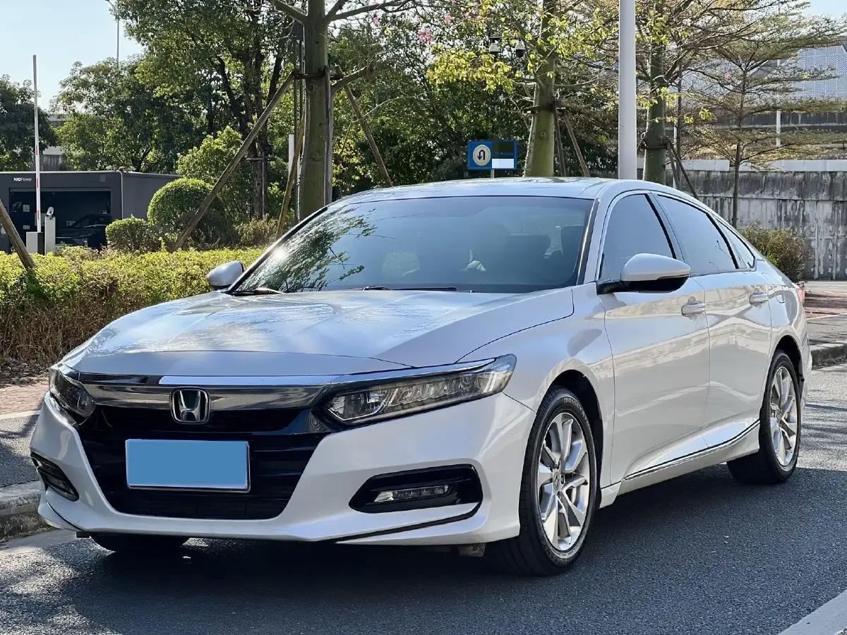 2018 Honda Accord 1.5T 194HP L4 CVT