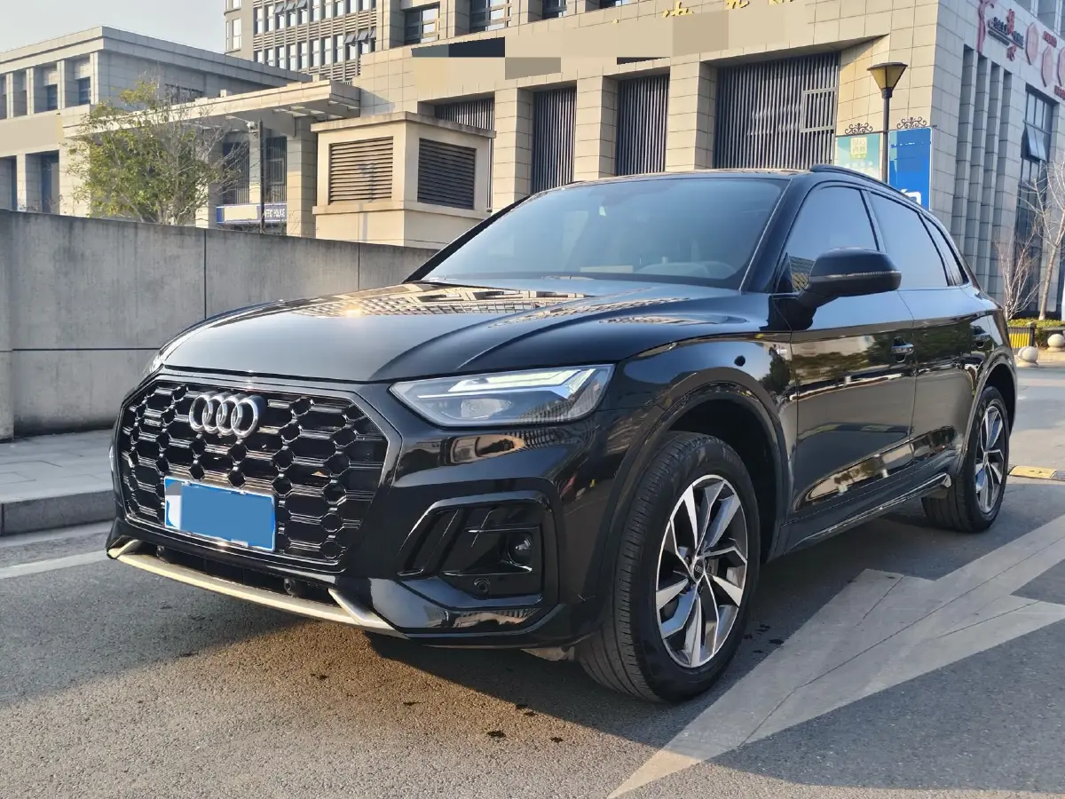 2024 Audi Q5L 2.0T 245HP L4 7DCT