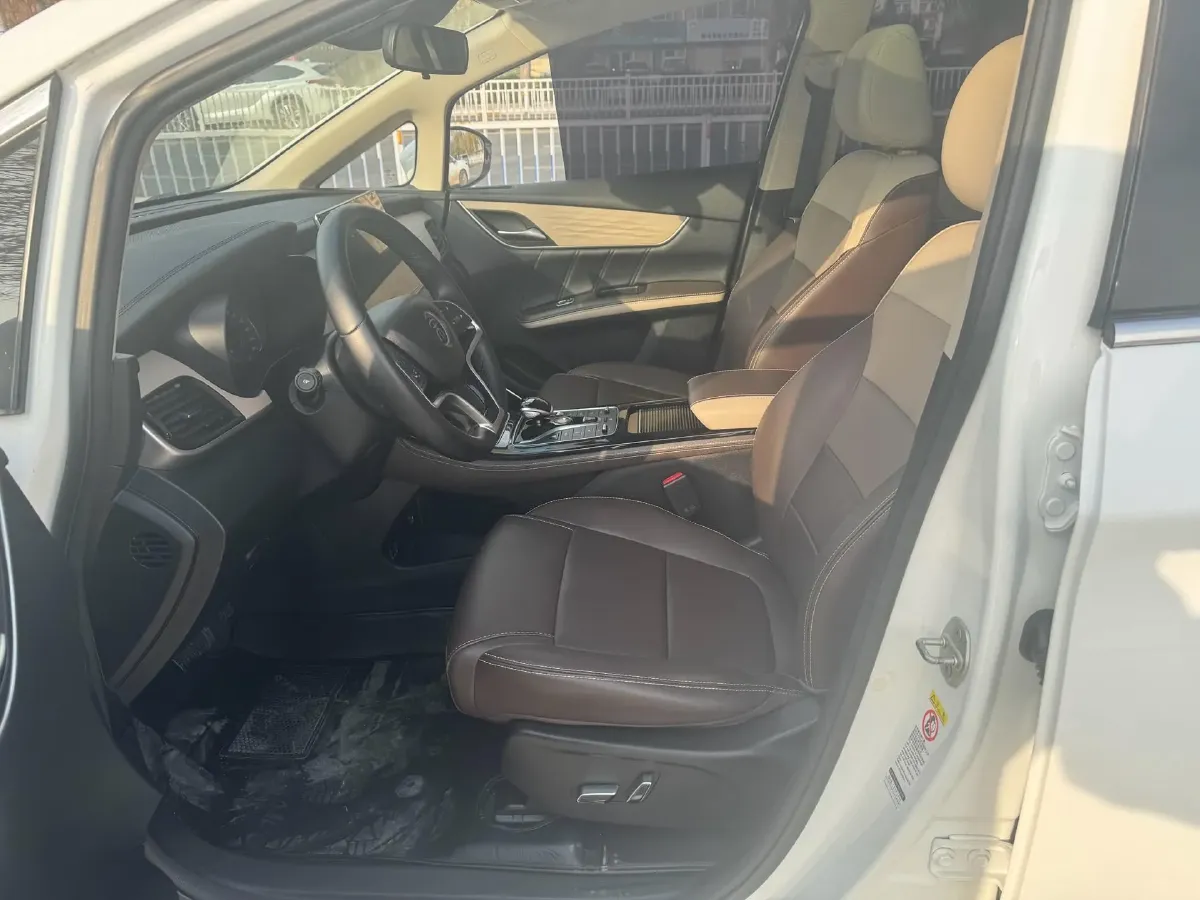 2022 Exceed LXC-DM 1.5T 156HP L4 3DHT PHEV 19.27KWH,autocango,china used car exporter,china ev exporter,chinese used car exporter,chinese used ev exporter