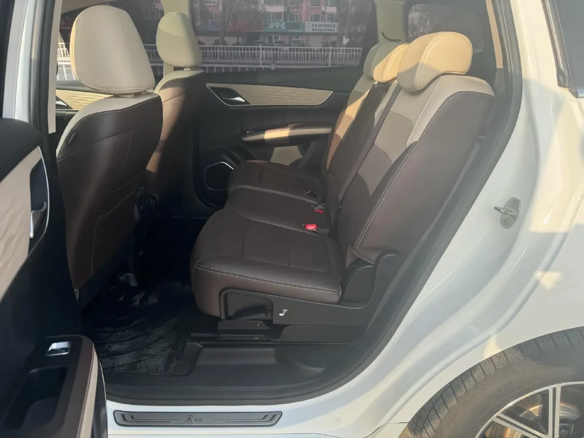 2022 Exceed LXC-DM 1.5T 156HP L4 3DHT PHEV 19.27KWH,autocango,china used car exporter,china ev exporter,chinese used car exporter,chinese used ev exporter