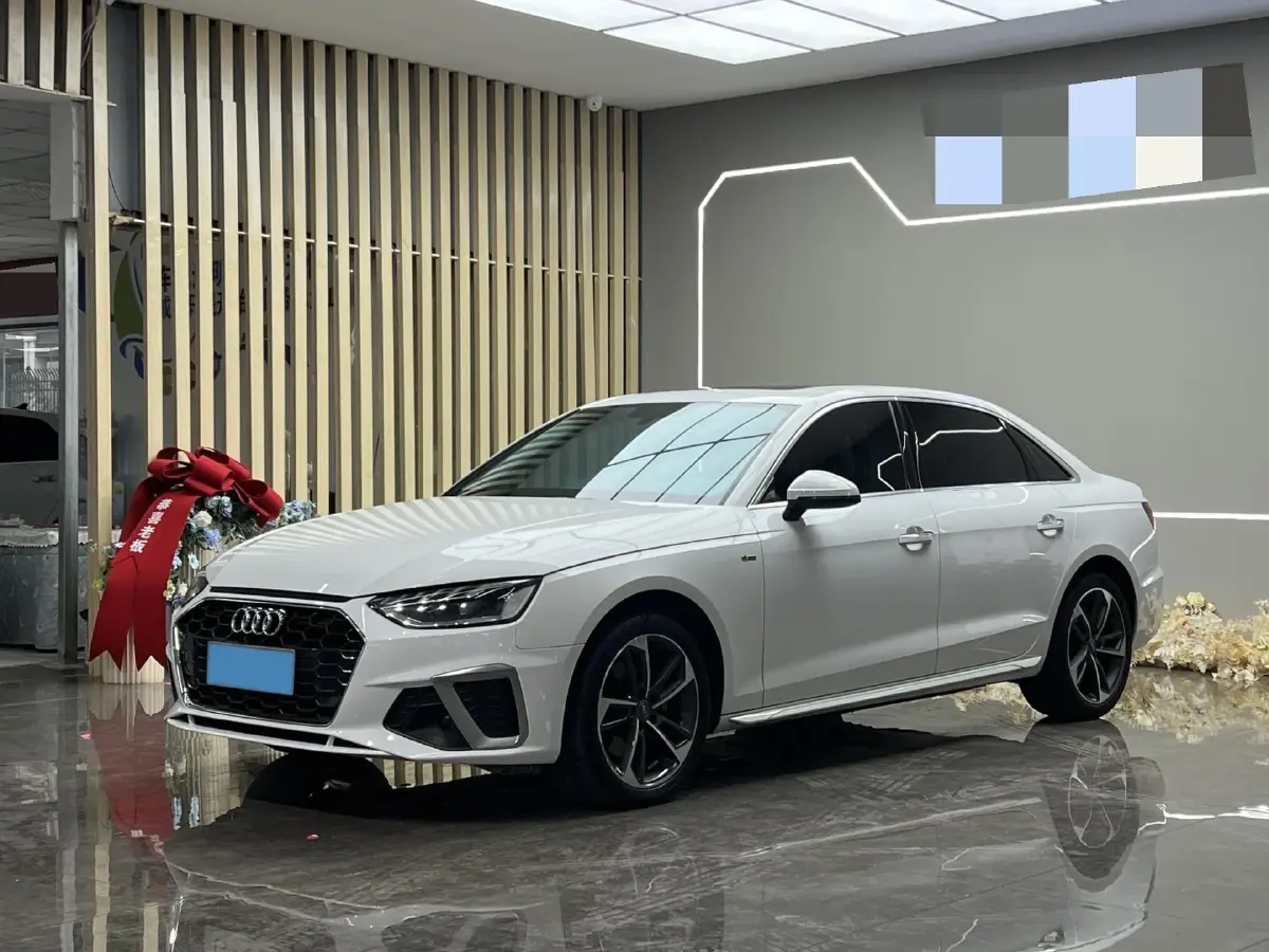 2020 Audi A4L 2.0T 190HP L4 7DCT