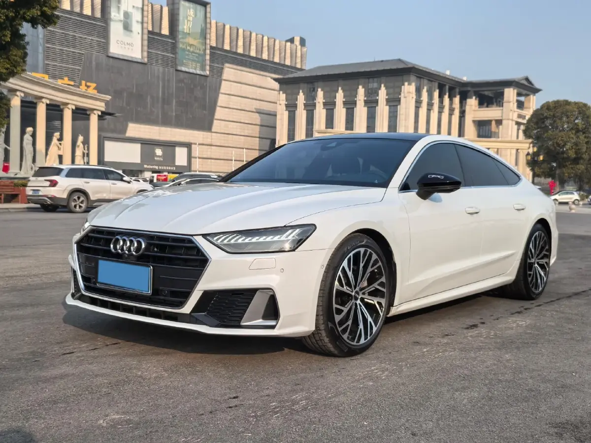 2023 Audi A7 2.0T 265HP L4 7DCT
