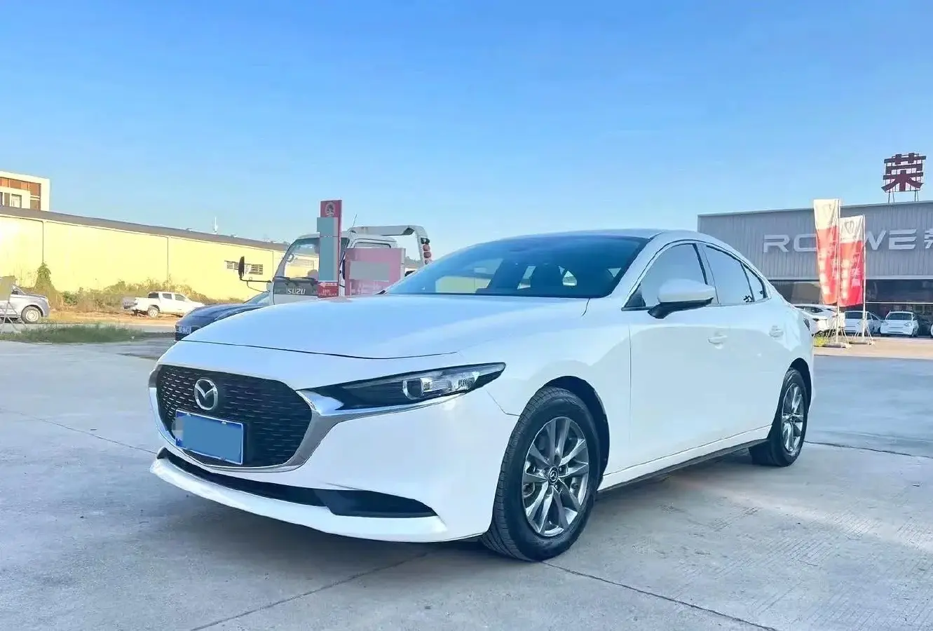 2021 Mazda 3 Axela 1.5L 117HP L4 6AT