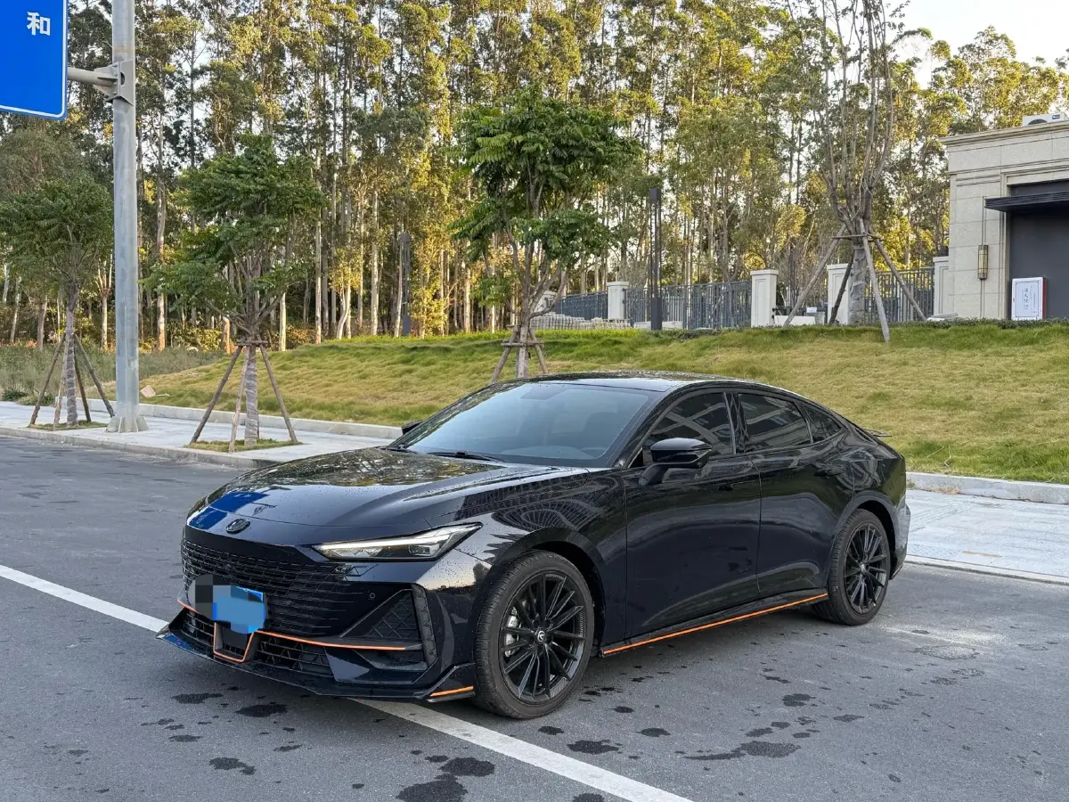 2022 ChangAn UNI-V 1.5T 188HP L4 7DCT