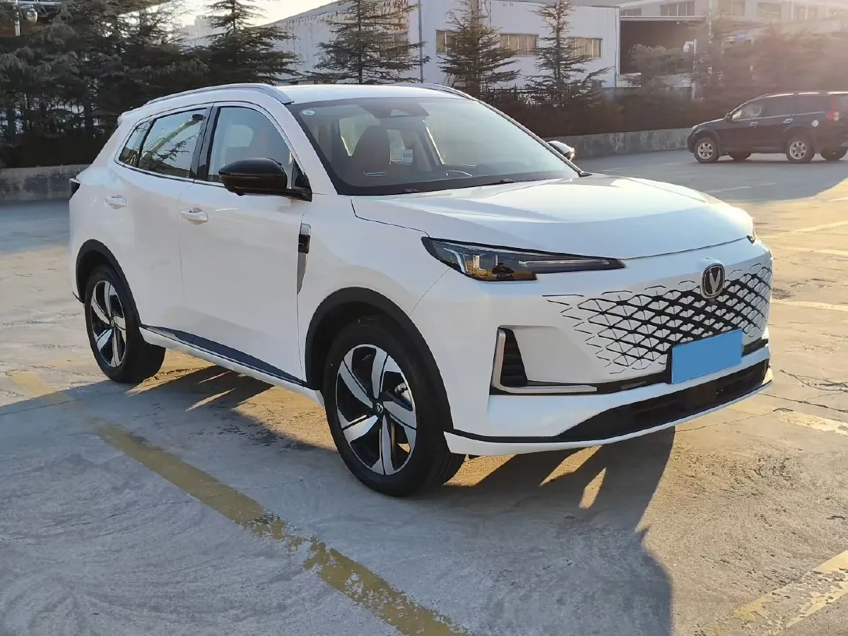 2024 ChangAn CS55 Plus 1.5T 188HP L4 7DCT,autocango,china used car exporter,china ev exporter,chinese used car exporter,chinese used ev exporter