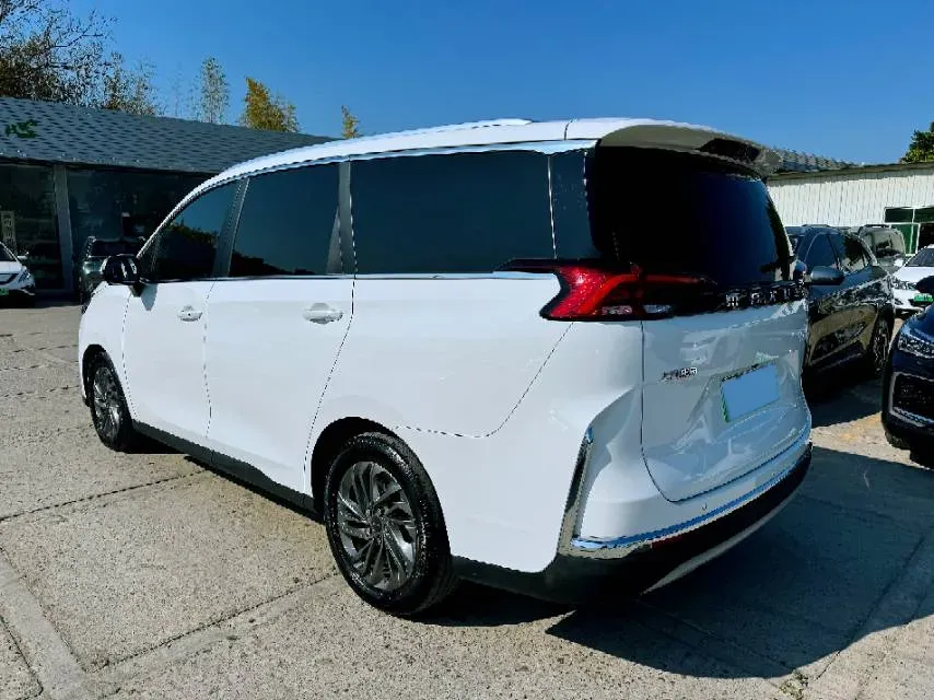 2022 MAXUS Euniq 5 BEV 70KWH,autocango,china used car exporter,china ev exporter,chinese used car exporter,chinese used ev exporter