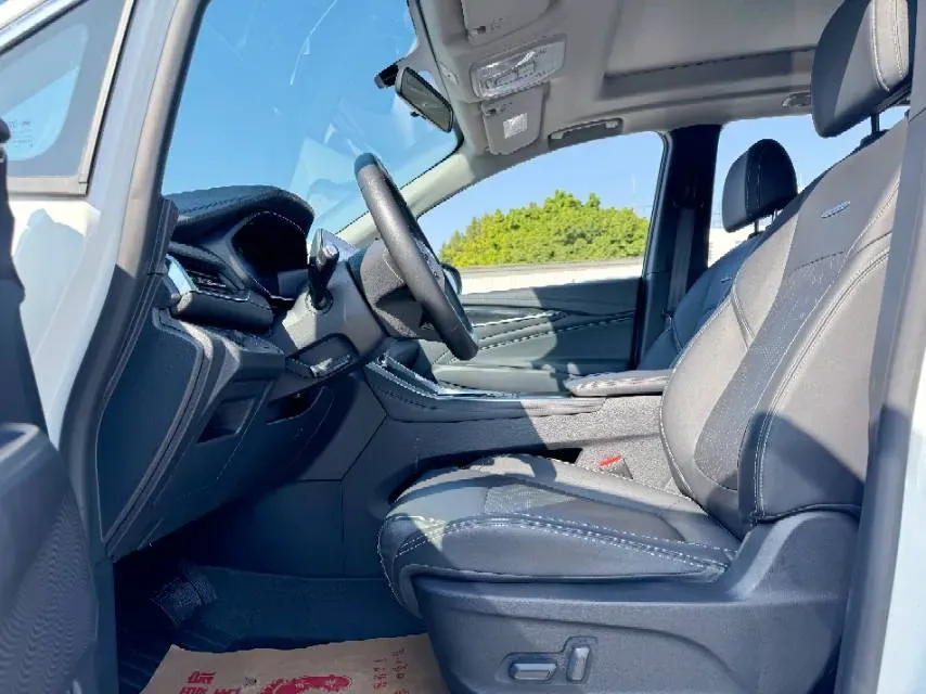 2022 MAXUS Euniq 5 BEV 70KWH,autocango,china used car exporter,china ev exporter,chinese used car exporter,chinese used ev exporter