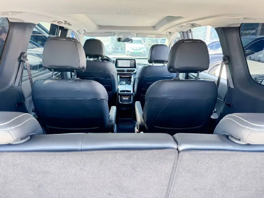 2022 MAXUS Euniq 5 BEV 70KWH,autocango,china used car exporter,china ev exporter,chinese used car exporter,chinese used ev exporter