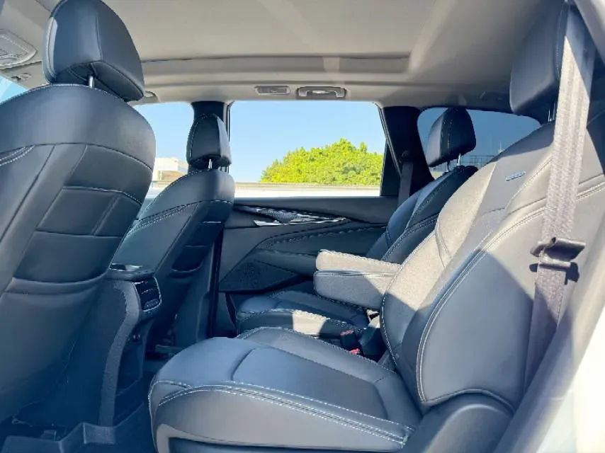 2022 MAXUS Euniq 5 BEV 70KWH,autocango,china used car exporter,china ev exporter,chinese used car exporter,chinese used ev exporter