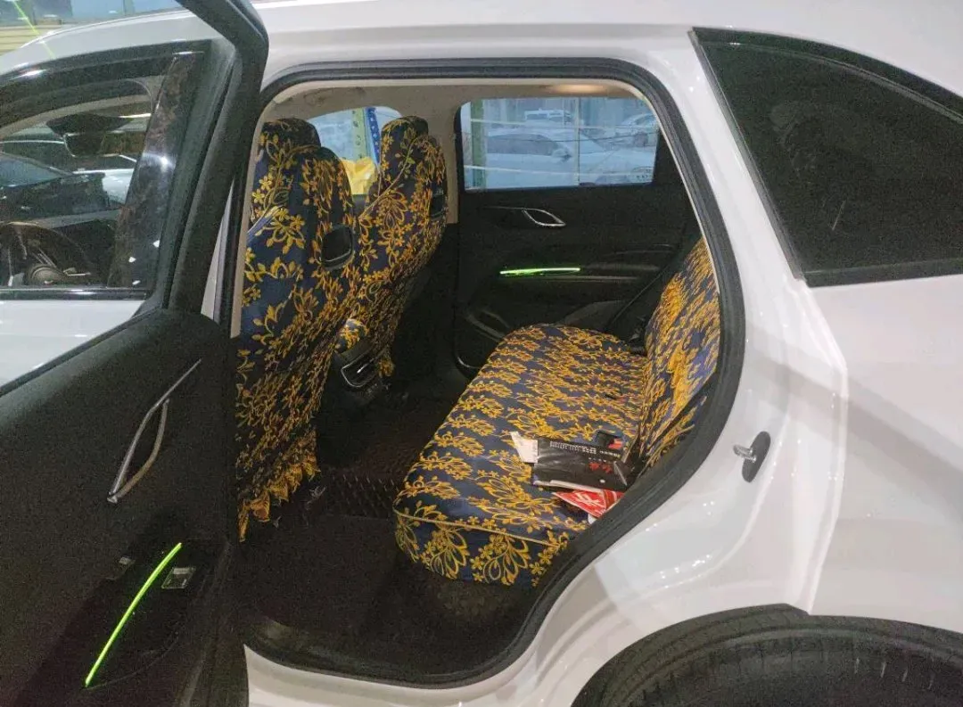 2023 HongQi HS3 1.5T 169HP L4 7DCT,autocango,china used car exporter,china ev exporter,chinese used car exporter,chinese used ev exporter