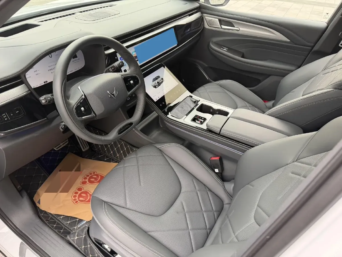 2025 ARCFOX αT6 BEV,autocango,china used car exporter,china ev exporter,chinese used car exporter,chinese used ev exporter