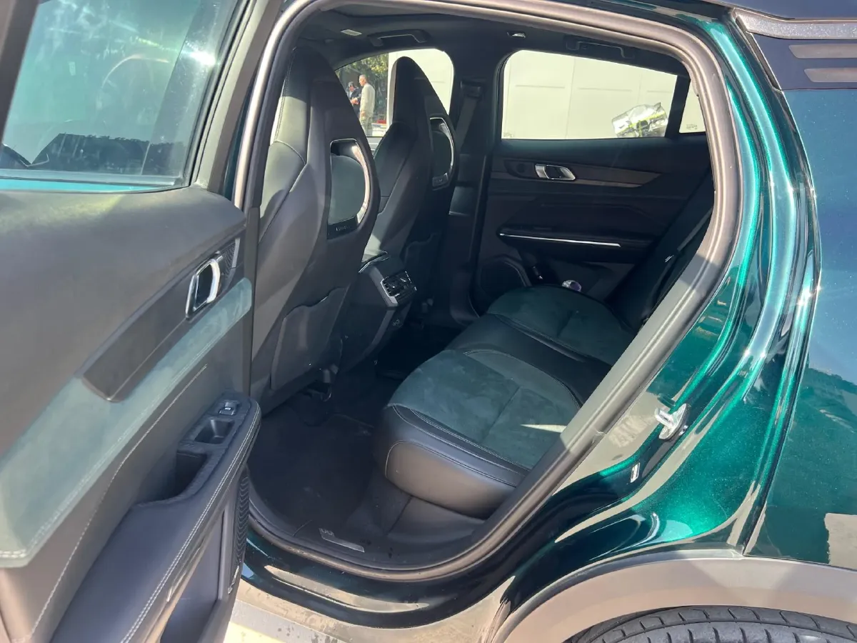 2023 Tank 300 2.0T 227HP L4 8AT,autocango,china used car exporter,china ev exporter,chinese used car exporter,chinese used ev exporter