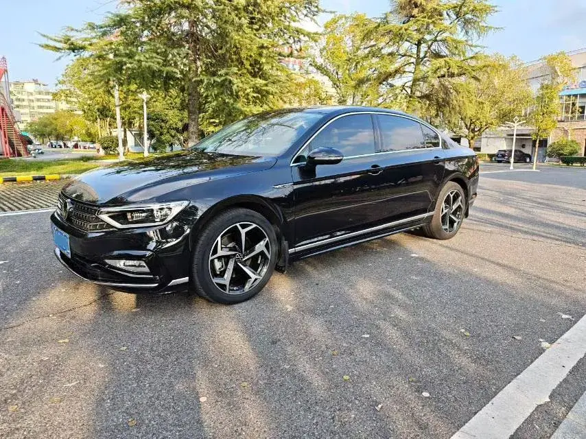 2023 Volkswagen Magotan 2.0T 186HP L4 7DCT