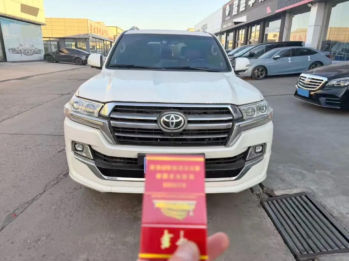 2015 Toyota Land Cruiser 4.6L 310HP V8 6AT,autocango,china used car exporter,china ev exporter,chinese used car exporter,chinese used ev exporter