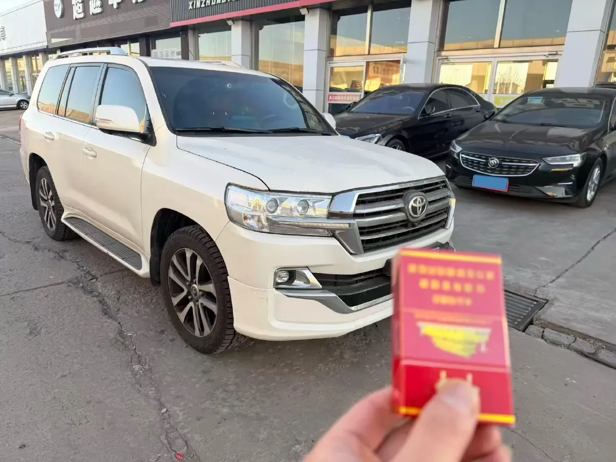 2015 Toyota Land Cruiser 4.6L 310HP V8 6AT,autocango,china used car exporter,china ev exporter,chinese used car exporter,chinese used ev exporter