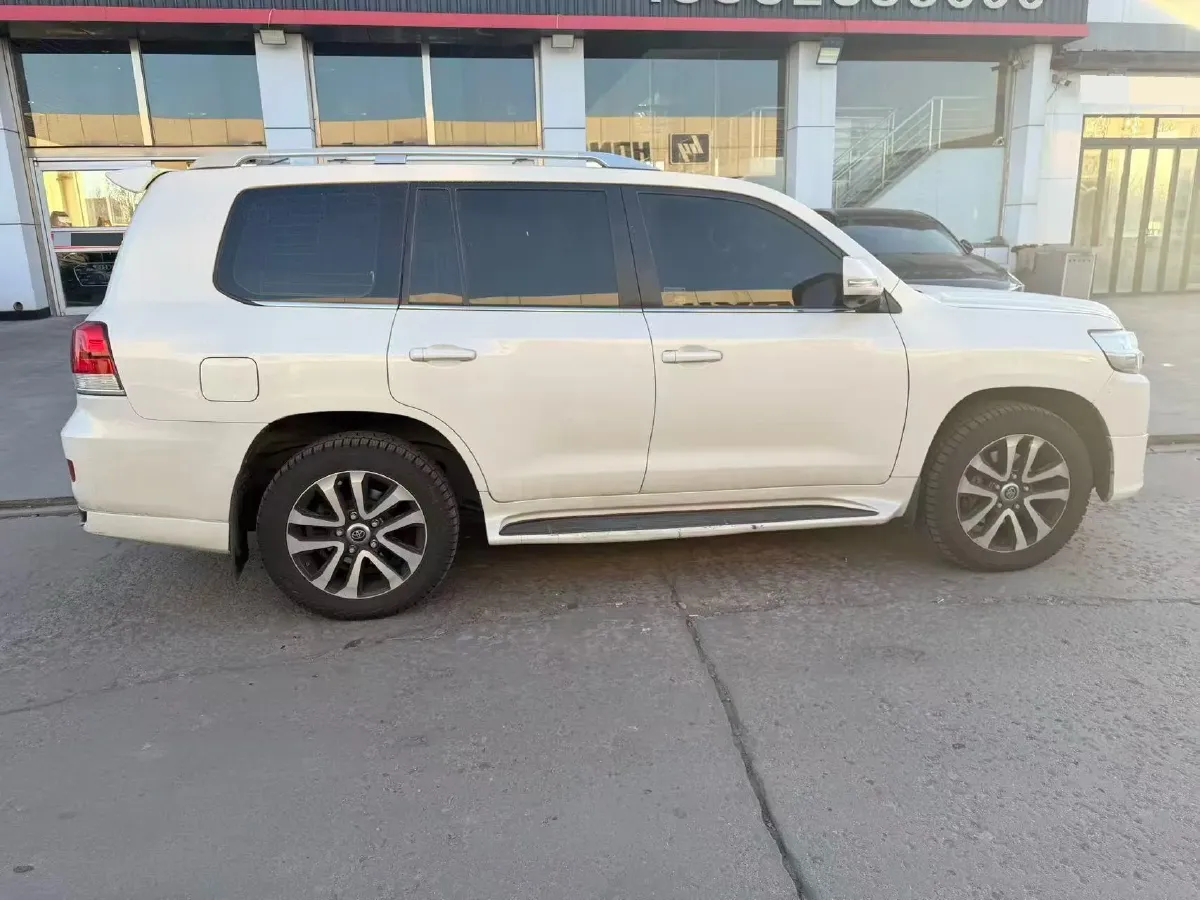 2015 Toyota Land Cruiser 4.6L 310HP V8 6AT,autocango,china used car exporter,china ev exporter,chinese used car exporter,chinese used ev exporter
