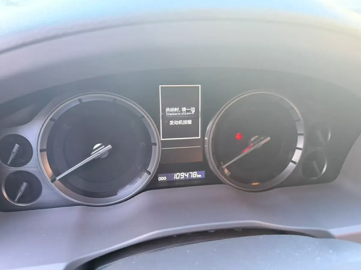 2015 Toyota Land Cruiser 4.6L 310HP V8 6AT,autocango,china used car exporter,china ev exporter,chinese used car exporter,chinese used ev exporter