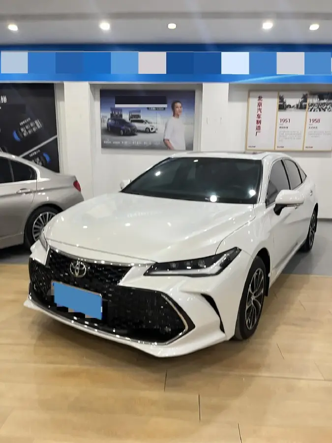 2023 Toyota Avalon 2.5L 207HP L4 8AT