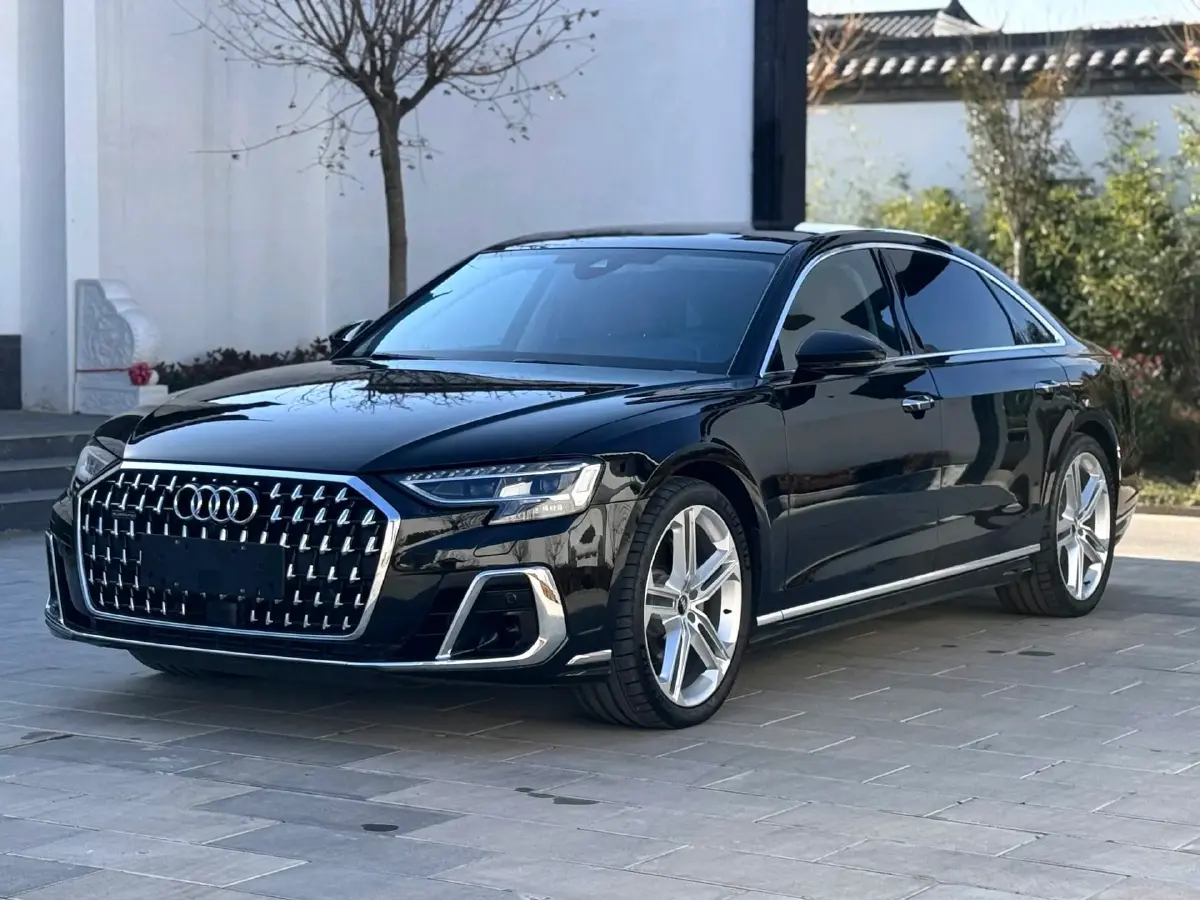 2024 Audi A8 3.0T 286HP V6 8AT