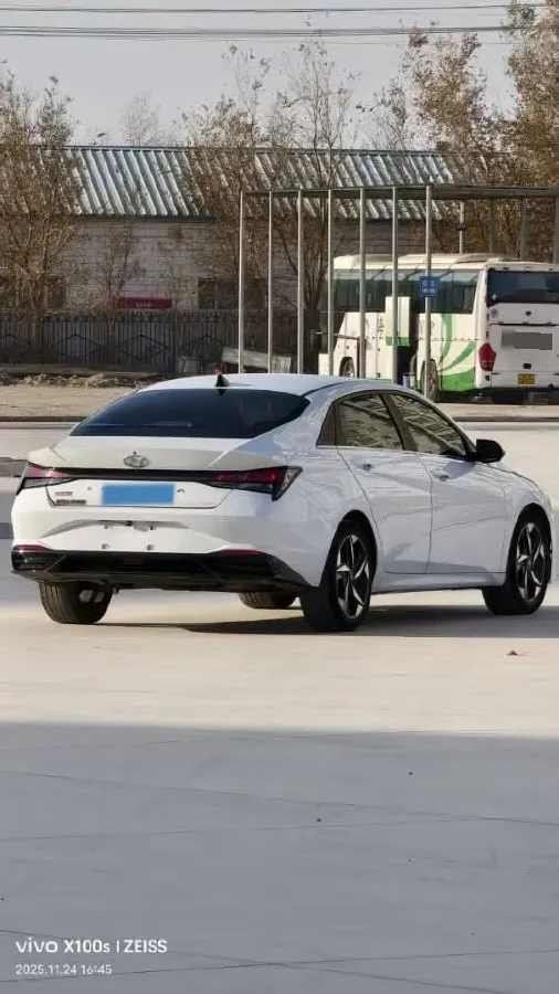 2021 Hyundai Elantra 1.5L 115HP L4 CVT,autocango,china used car exporter,china ev exporter,chinese used car exporter,chinese used ev exporter