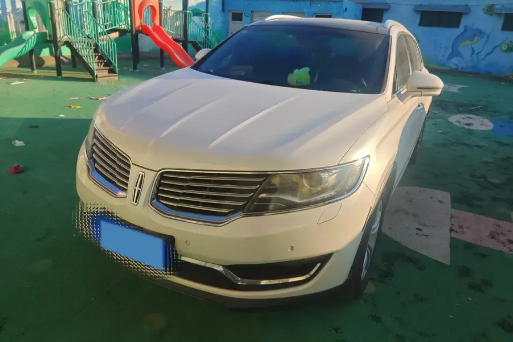 2017 Lincoln MKX 2.0T 253HP L4 6AT