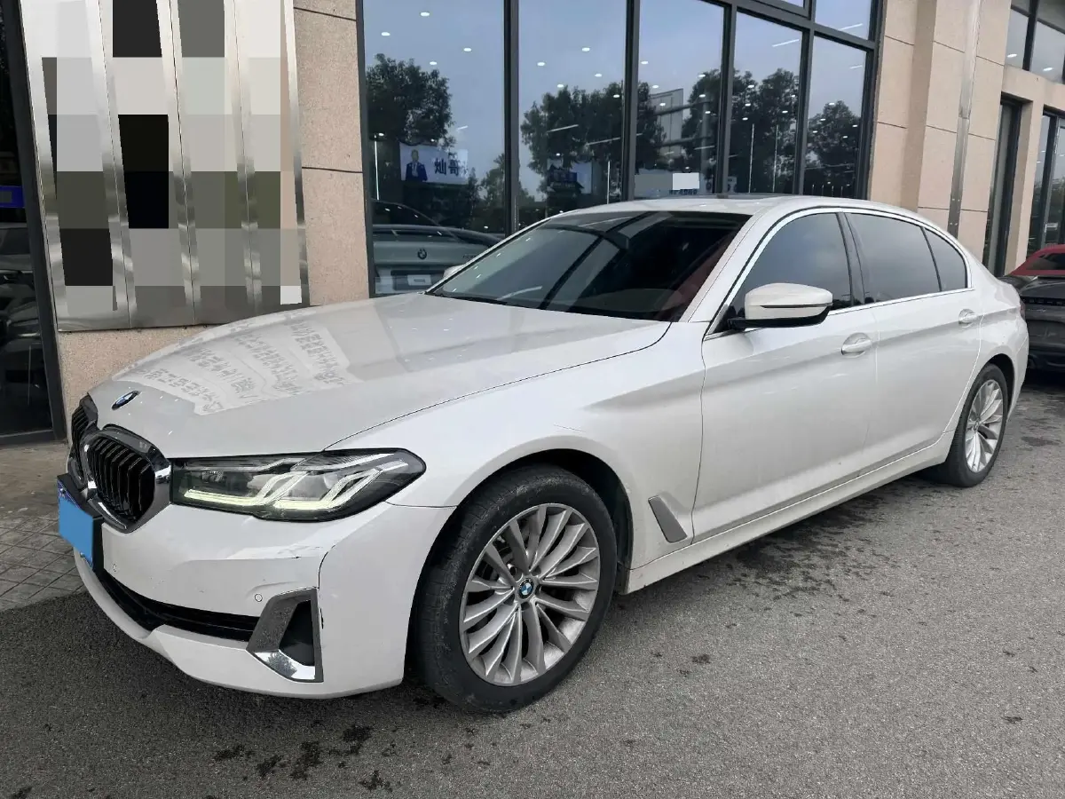 2021 BMW 5 Series 2.0T 184HP L4 8AT