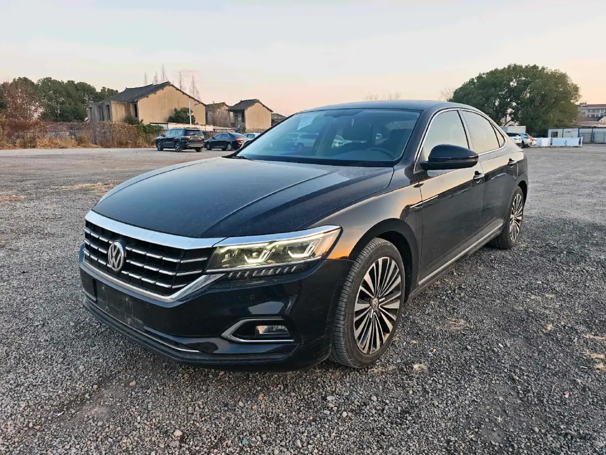 2019 Volvo V40 1.5T 152HP L4 6AT