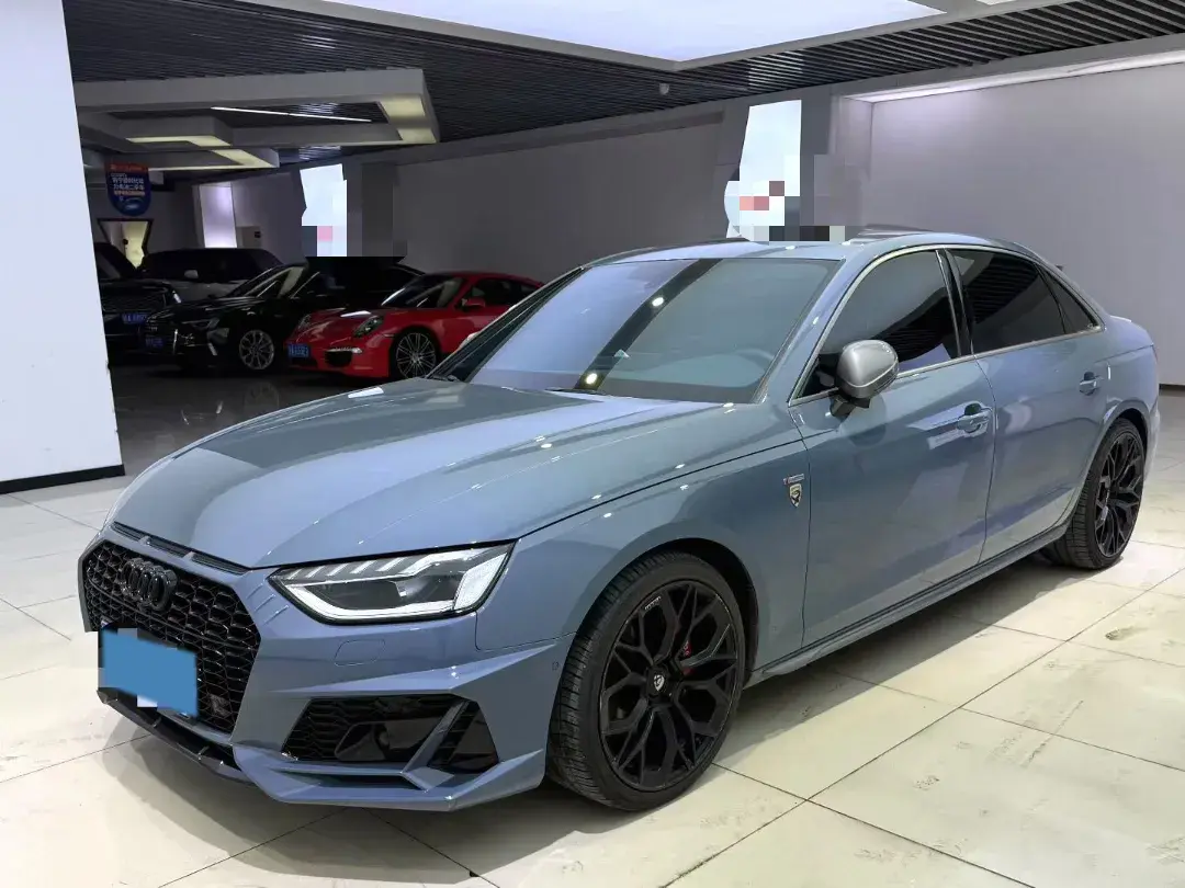2022 Audi A4L 2.0T 190HP L4 7DCT