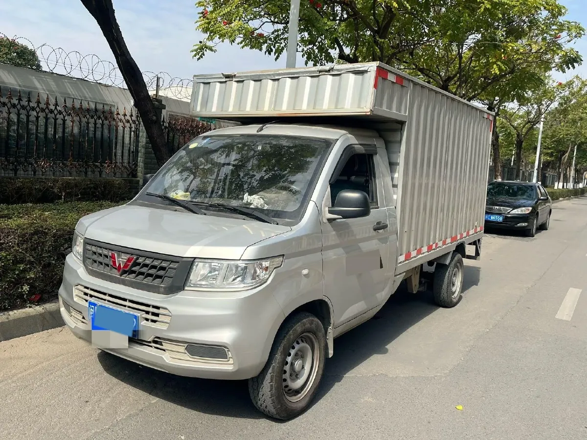 2020 WuLing RongGuang New Truck Special 1.8L 125HP L4 5MT,autocango,china used car exporter,china ev exporter,chinese used car exporter,chinese used ev exporter