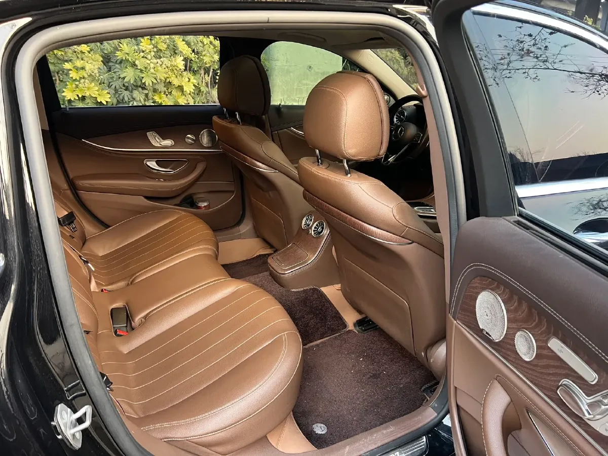 2022 Mercedes-Benz E Class 2.0T 258HP L4 9AT,autocango,china used car exporter,china ev exporter,chinese used car exporter,chinese used ev exporter