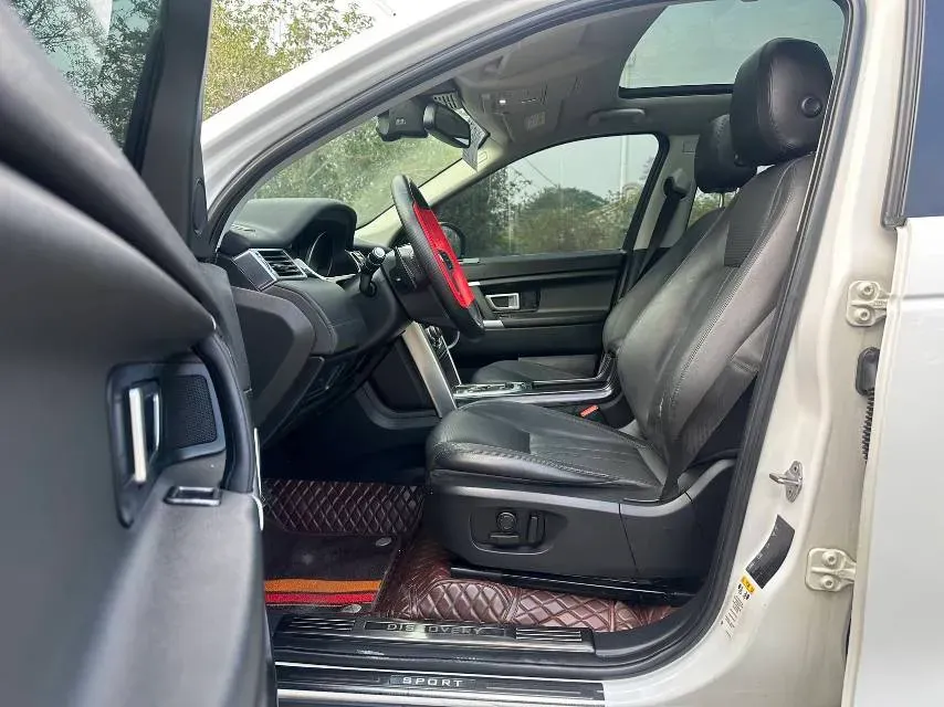 2017 Land Rover Discovery Sport 2.0T 241HP L4 9AT,autocango,china used car exporter,china ev exporter,chinese used car exporter,chinese used ev exporter