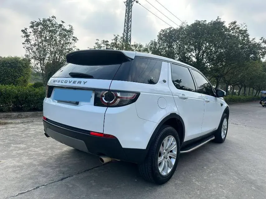 2017 Land Rover Discovery Sport 2.0T 241HP L4 9AT,autocango,china used car exporter,china ev exporter,chinese used car exporter,chinese used ev exporter
