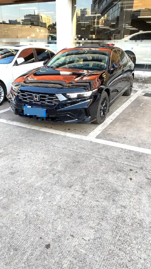 2025 Honda Accord 1.5T 192HP L4 CVT