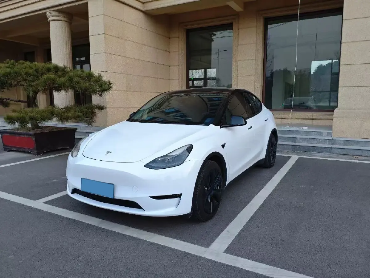 2021 Tesla Model Y BEV 60KWH