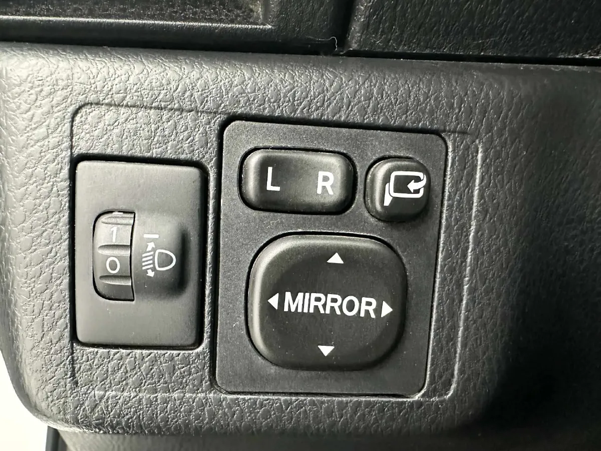 2022 Toyota Yaris L 1.5L 112HP L4 CVT,autocango,china used car exporter,china ev exporter,chinese used car exporter,chinese used ev exporter