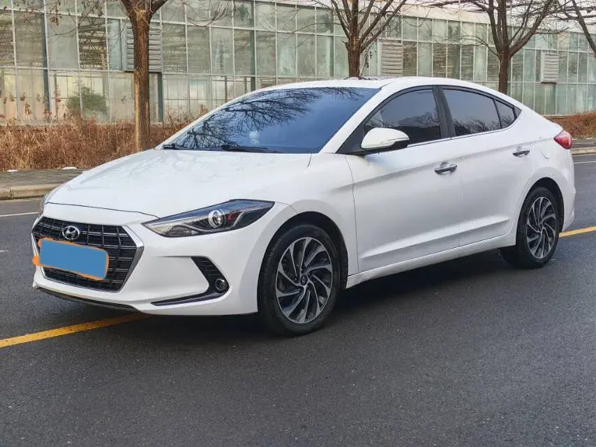 2019 Hyundai Elantra 1.5L 115HP L4 CVT