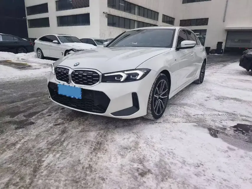 2025 BMW 3 Series 2.0T 184HP L4 8AT