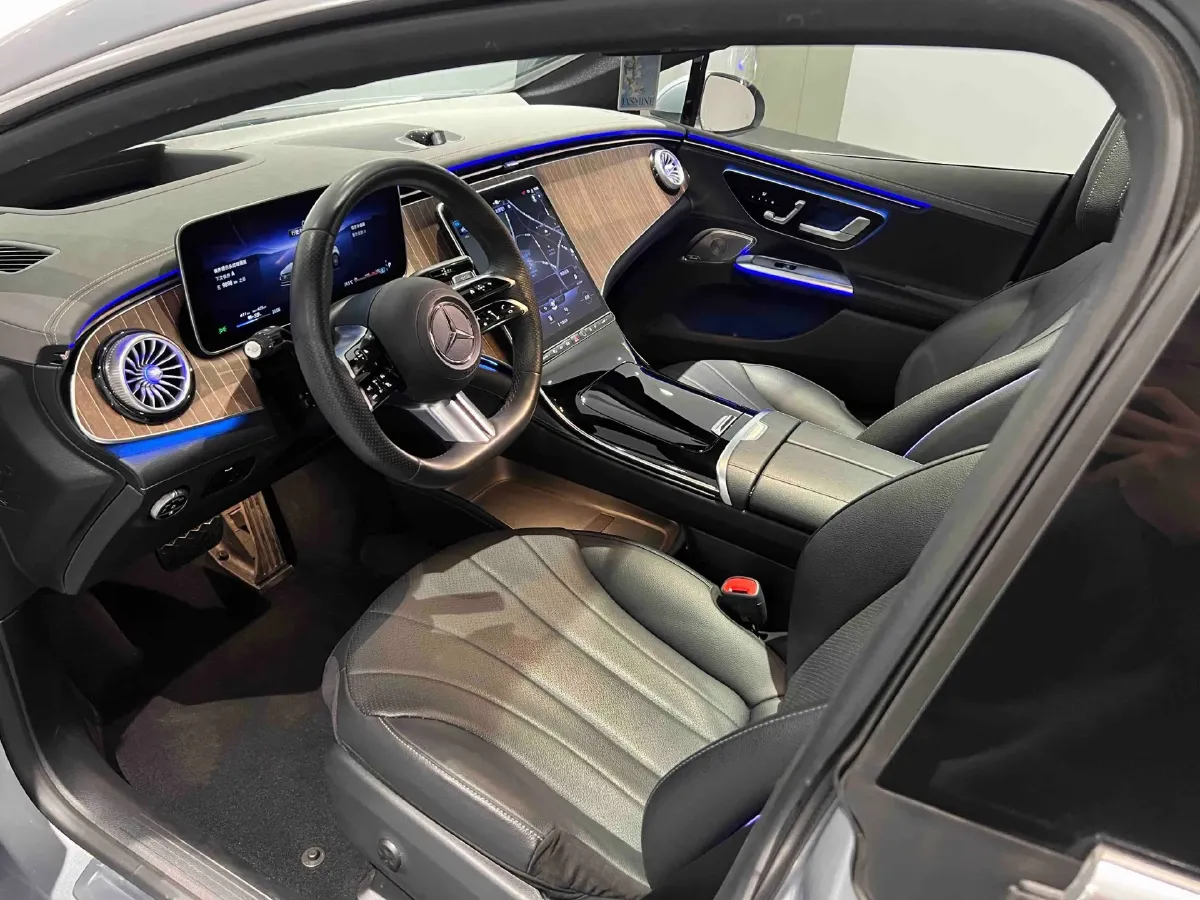 2022 Mercedes-Benz EQE Class BEV 96.1KWH,autocango,china used car exporter,china ev exporter,chinese used car exporter,chinese used ev exporter