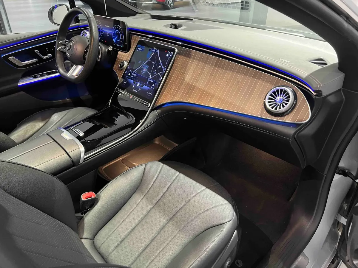 2022 Mercedes-Benz EQE Class BEV 96.1KWH,autocango,china used car exporter,china ev exporter,chinese used car exporter,chinese used ev exporter