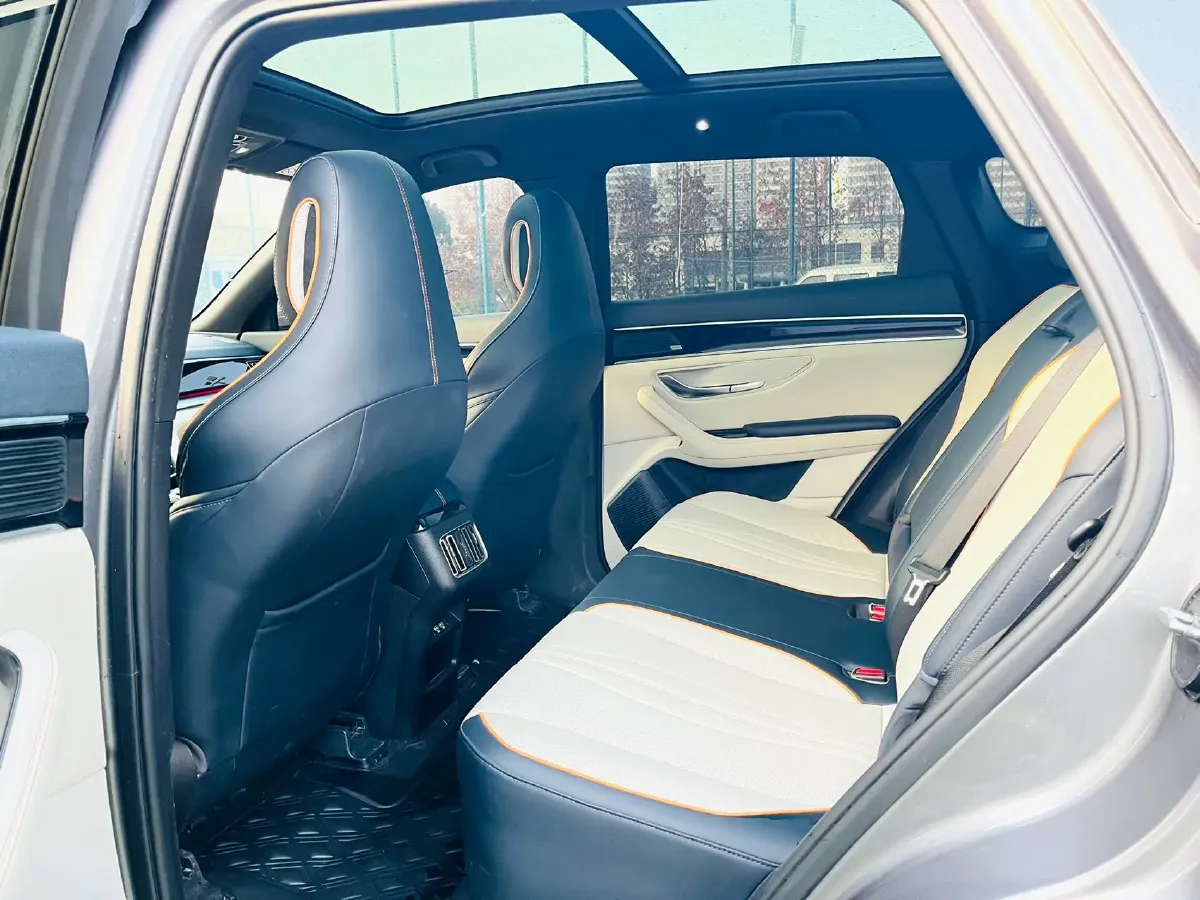 2022 Hyundai Tucson 2.0L 150HP L4 6AT Hybrid,autocango,china used car exporter,china ev exporter,chinese used car exporter,chinese used ev exporter