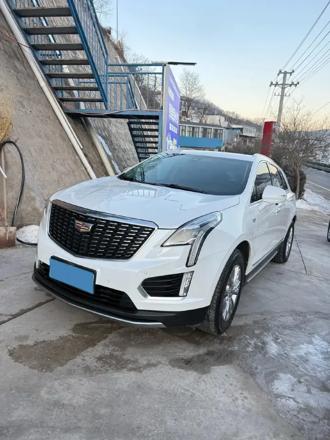 2021 Cadillac XT5 2.0T 237HP L4 9AT
