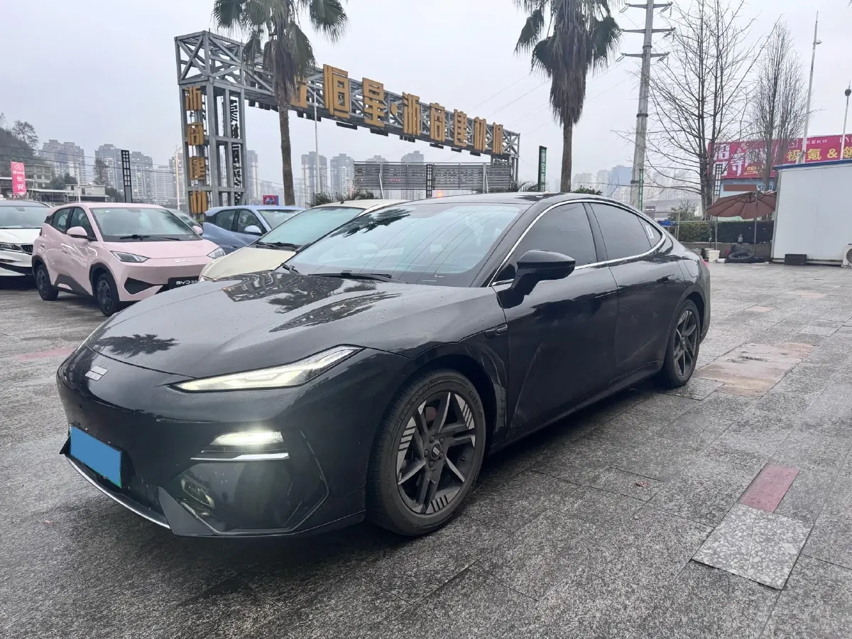 2024 Geely Galaxy E8 BEV 62KWH,autocango,china used car exporter,china ev exporter,chinese used car exporter,chinese used ev exporter