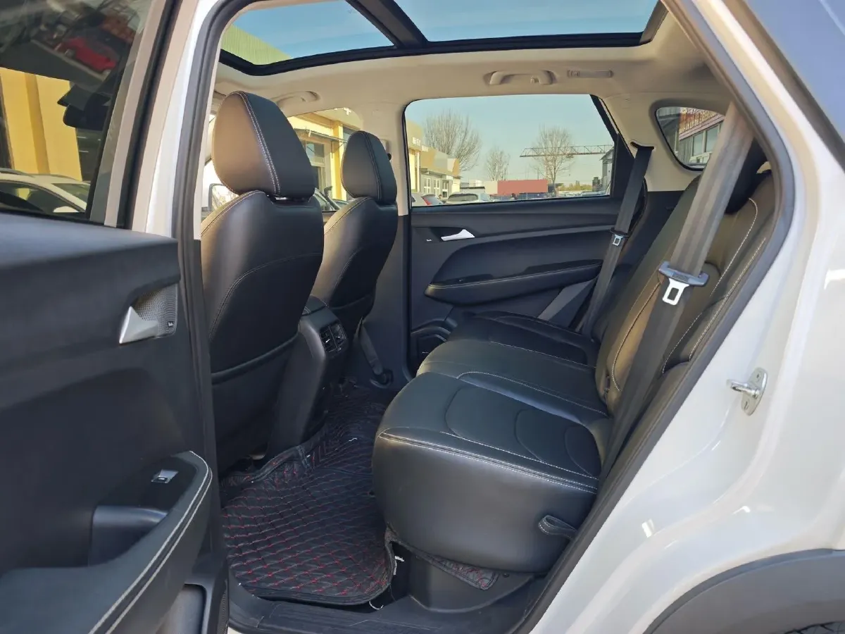 2020 BaoJun RS-3 1.5T 147HP L4 CVT,autocango,china used car exporter,china ev exporter,chinese used car exporter,chinese used ev exporter