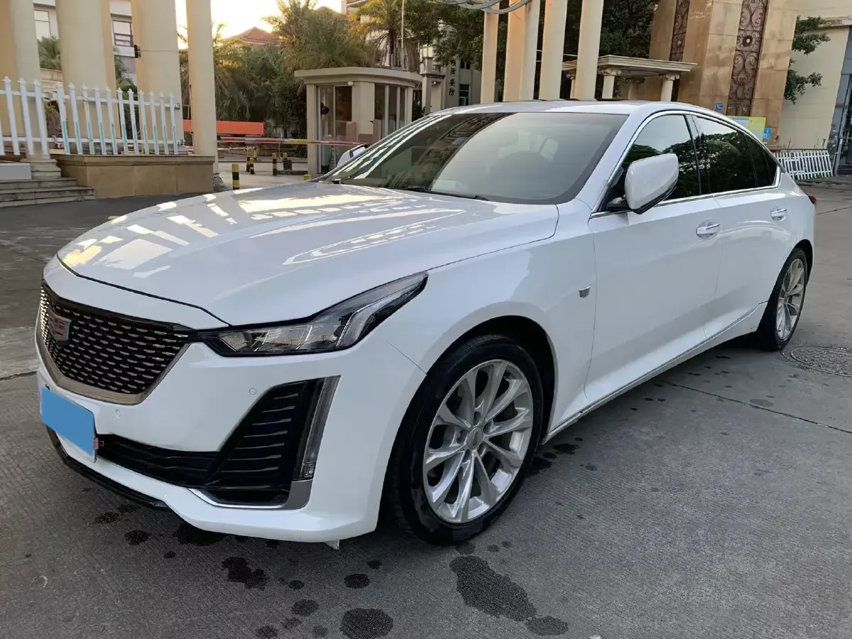 2020 Cadillac CT5 2.0T 237HP L4 10AT