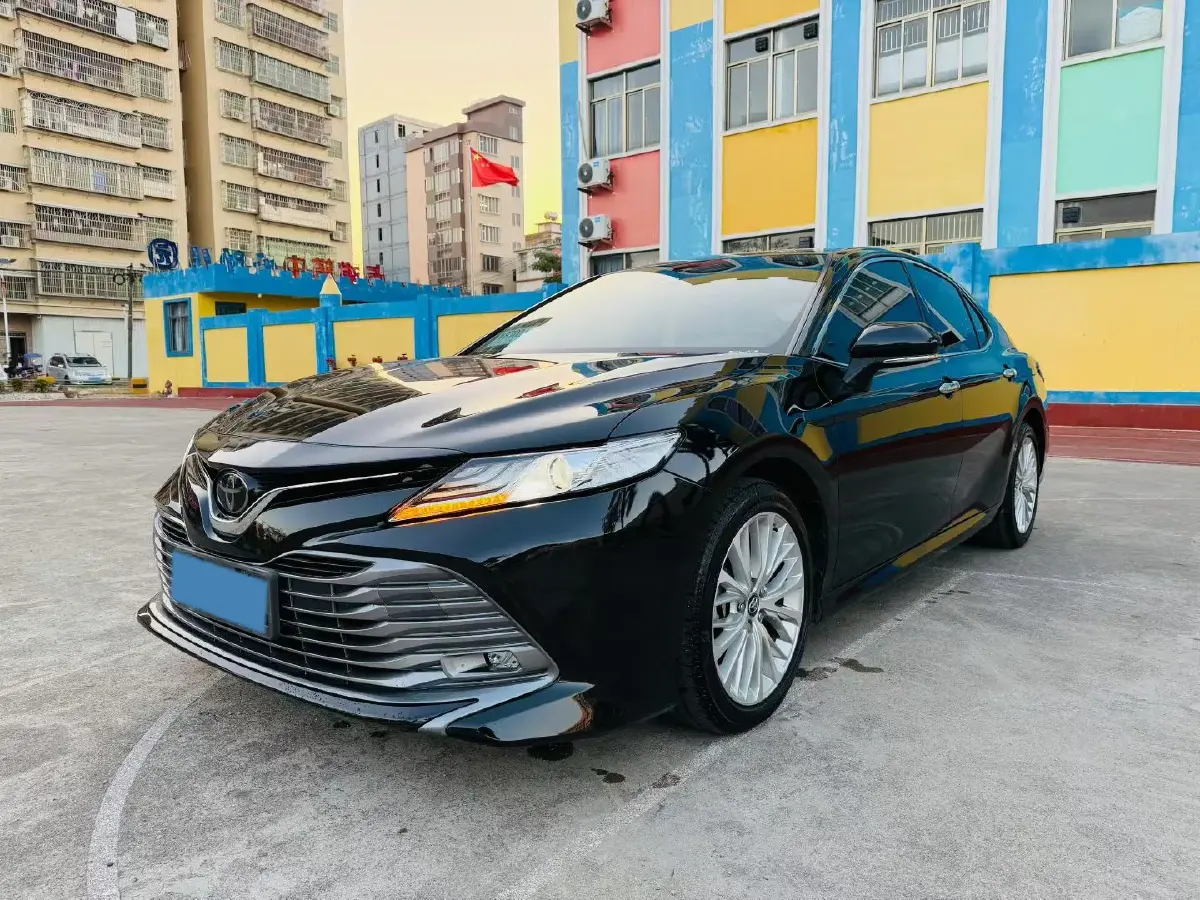 2021 Toyota Camry 2.5L 209HP L4 8AT