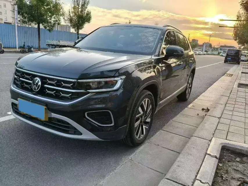 2025 Volkswagen Tayron 1.5T 160HP L4 7DCT