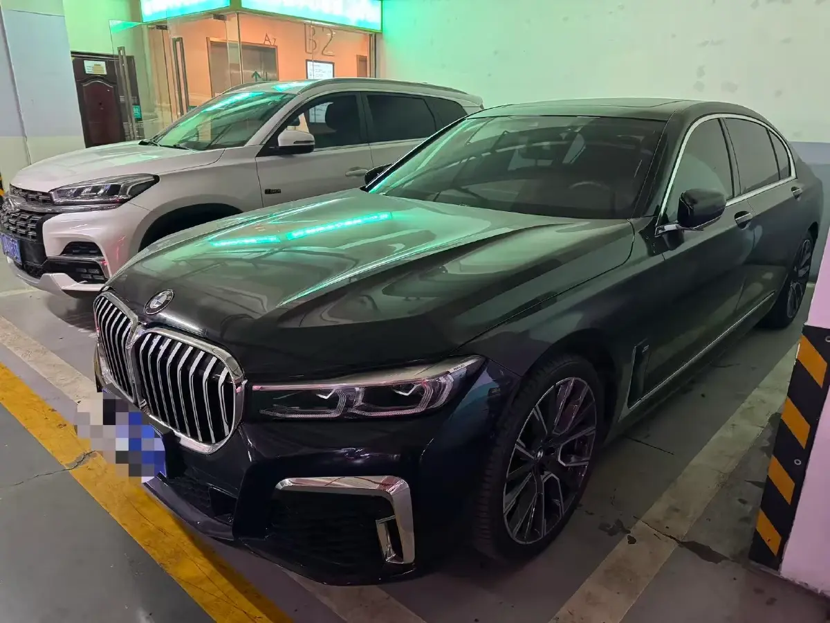 2021 BMW 7 Series 3.0T 340HP L6 8AT