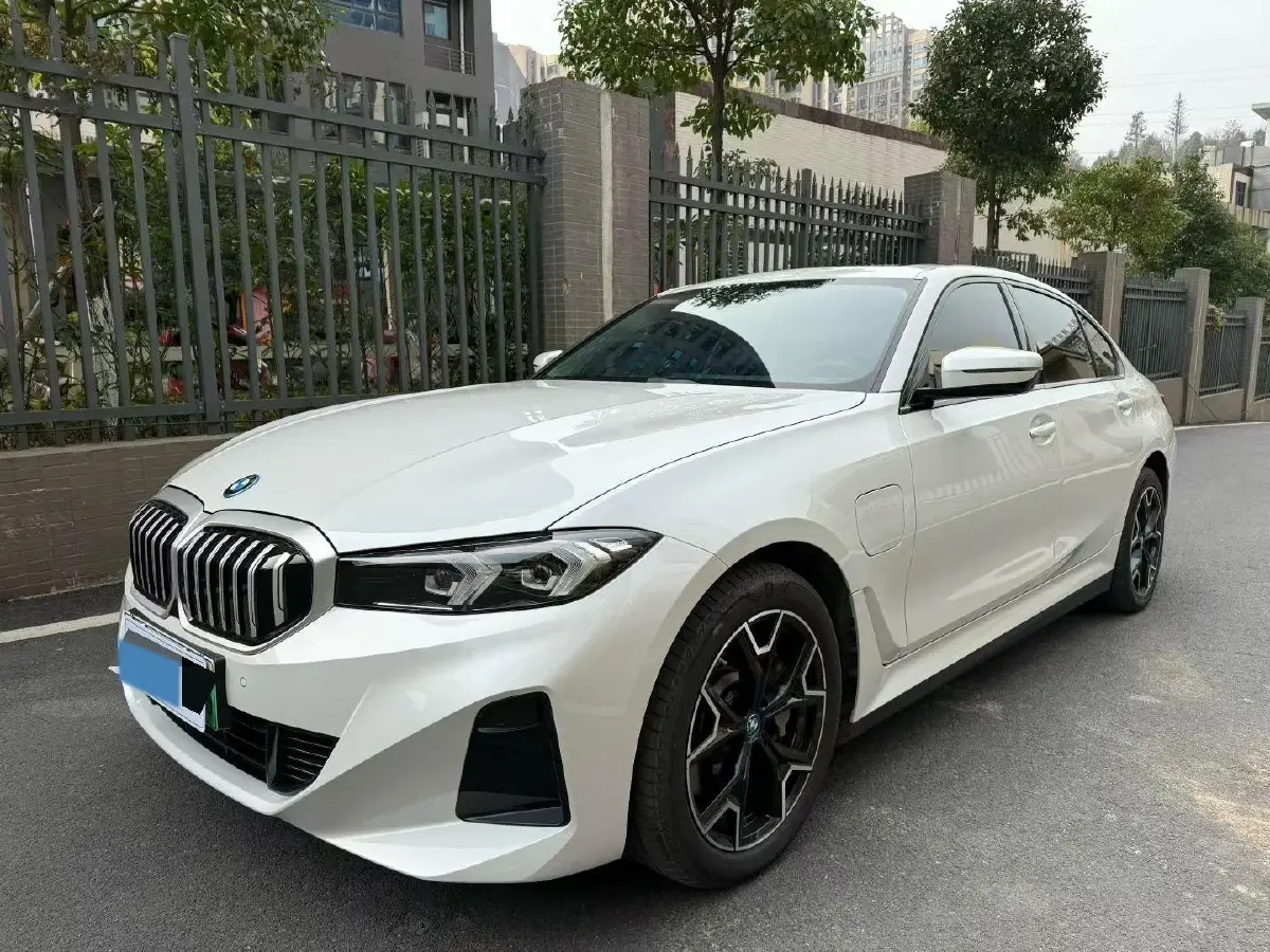 2024 BMW i3 BEV 70KWH