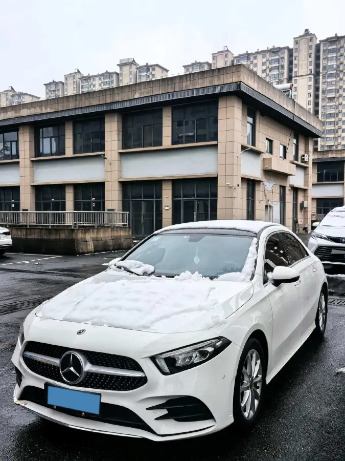 2020 Mercedes-Benz A Class 1.3T 163HP L4 7DCT